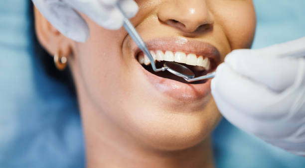 Best Cosmetic Emergency Dentistry in Bakersfield Country Clu, CA