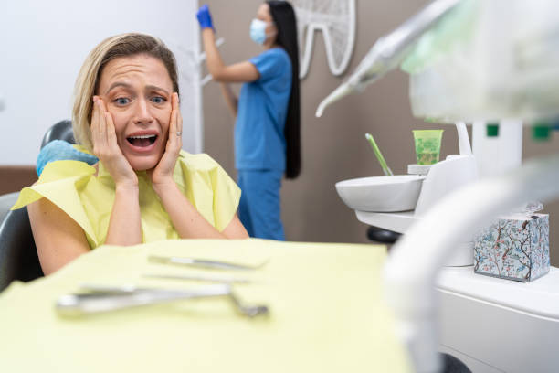 Best Emergency Dental Care for Broken or Chipped Teeth in Bakersfield Country Clu, CA